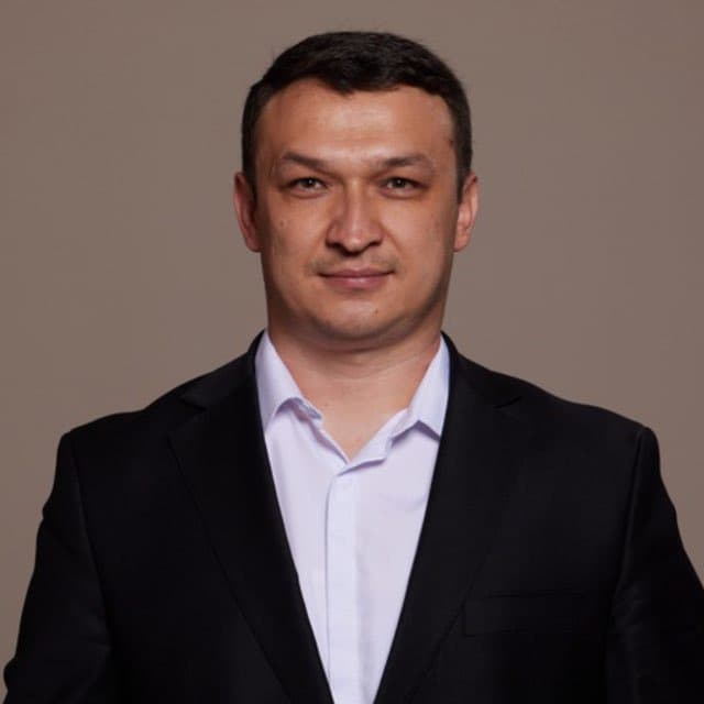 Deep Vision rahbari portreti